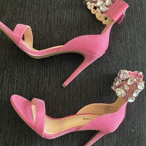 True religion pink heels, size 8